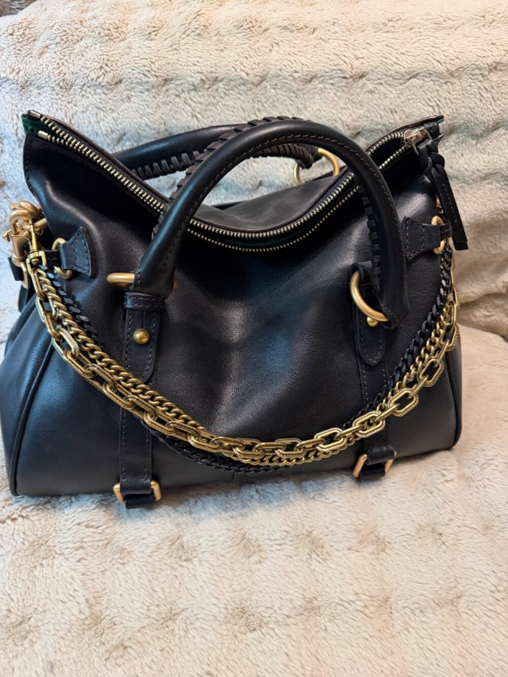 NWOT Dooney & Bourke Large Florentine Satchel Black with Chains